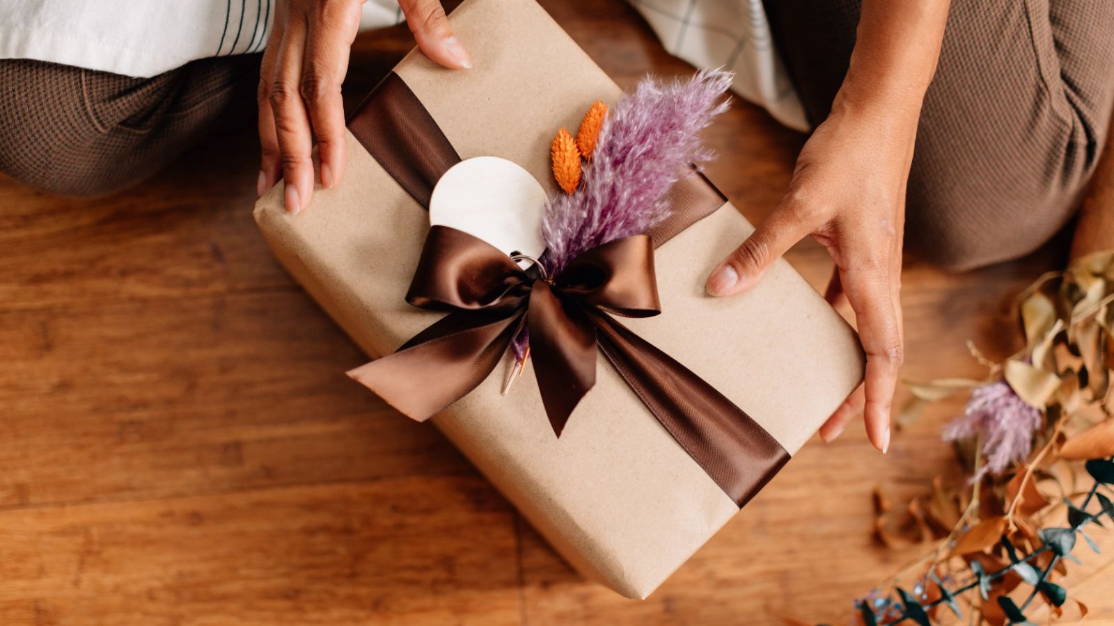 عیدی عروس 1405؛ ایده های شیک و جدید برای عیدی عروس