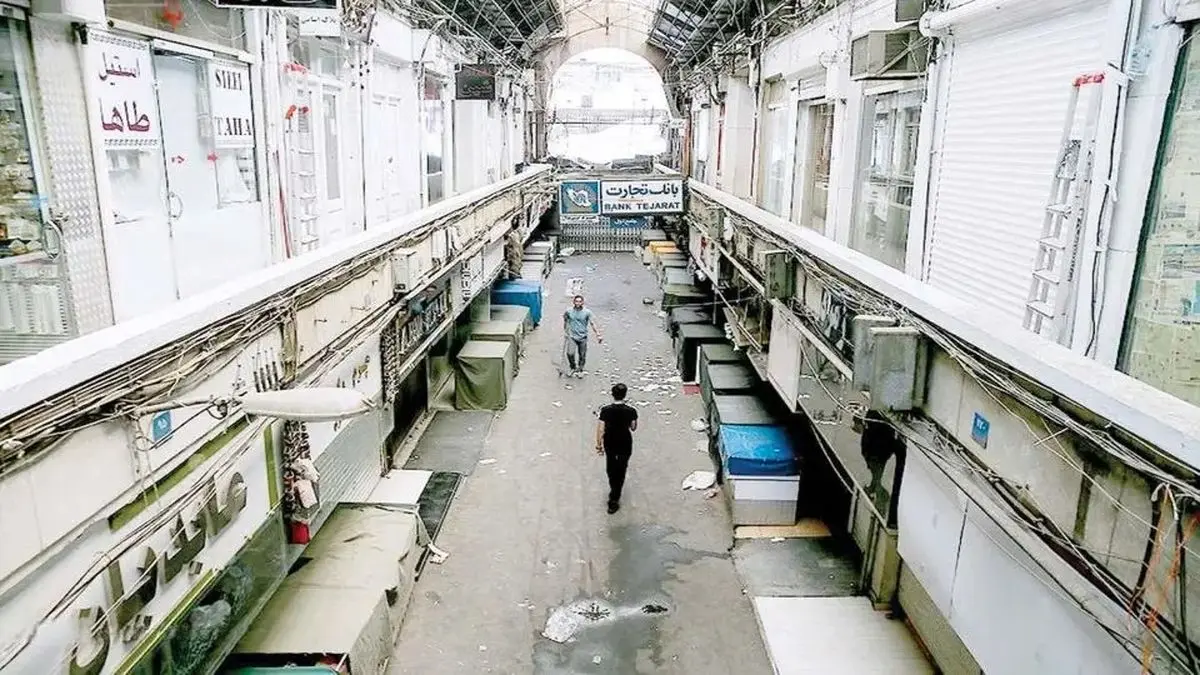 تعطیلی‌های پیاپی و کرکره‌های پایین؛ دی‌ماه دو روز بود؟