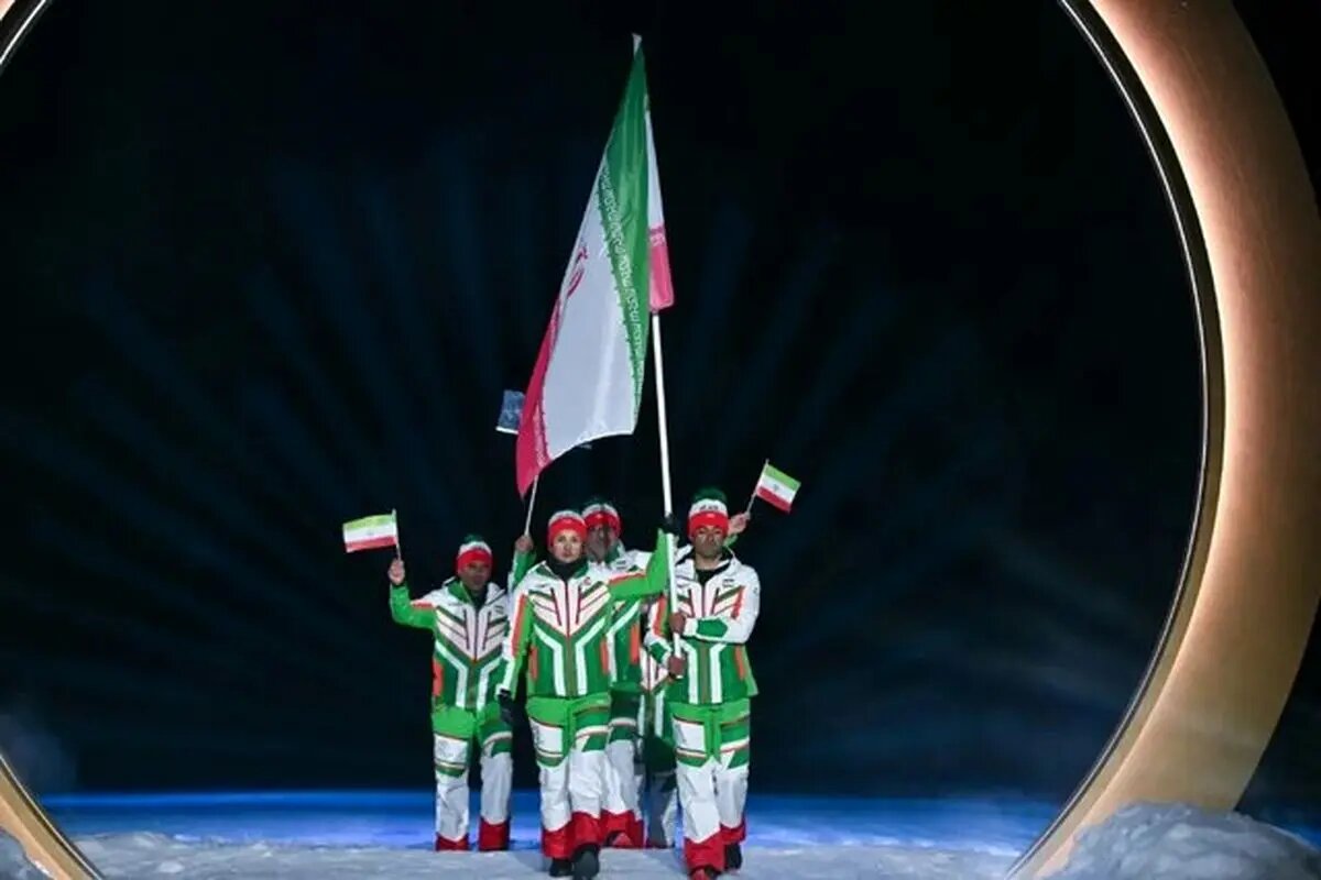 عکس | گفت‌وگوی دو اسکی‌باز زن ایرانی و آمریکایی در حاشیه المپیک زمستانی میلان