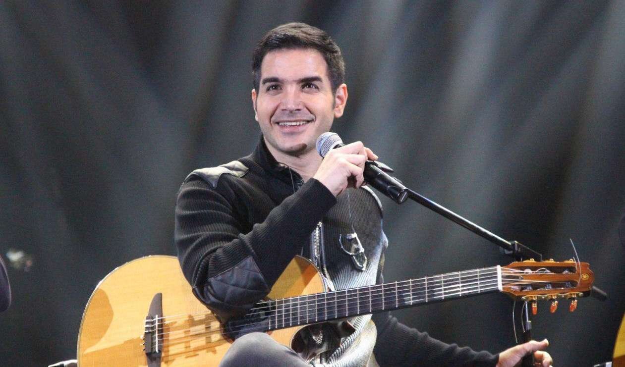 خواننده محبوب پاپ بعد از دوره درمان به صحنه برگشت | ببینید