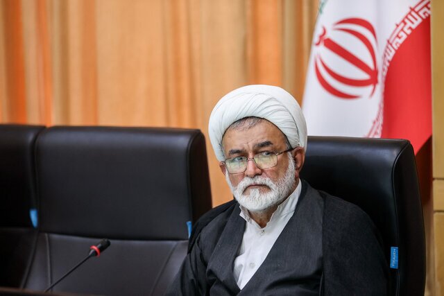 سوزاندن روزانه ۱۷ میلیون لیتر گاز یعنی هدررفت سرمایه ملی / مهار گاز‌های فلر و تزریق آن به شبکه قش موثری در کاهش ناترازی‌ها دارد