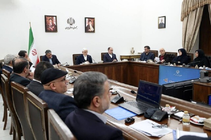 واکنش عارف به افزایش قیمت خودروسازان