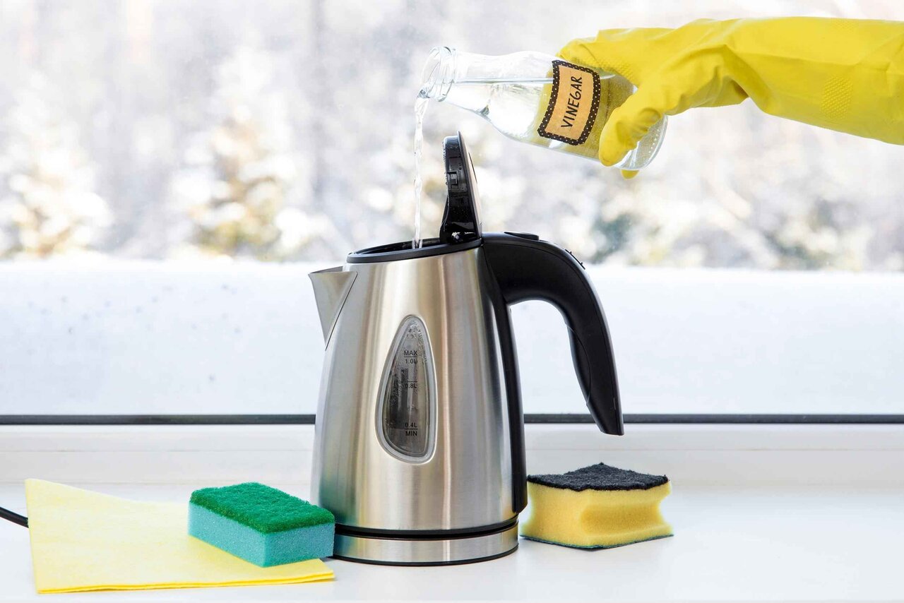 آیا جرم کتری روی طعم چای اثر دارد؟؛ آموزش ساده‌ترین روش برای جرم‌گیری کتری