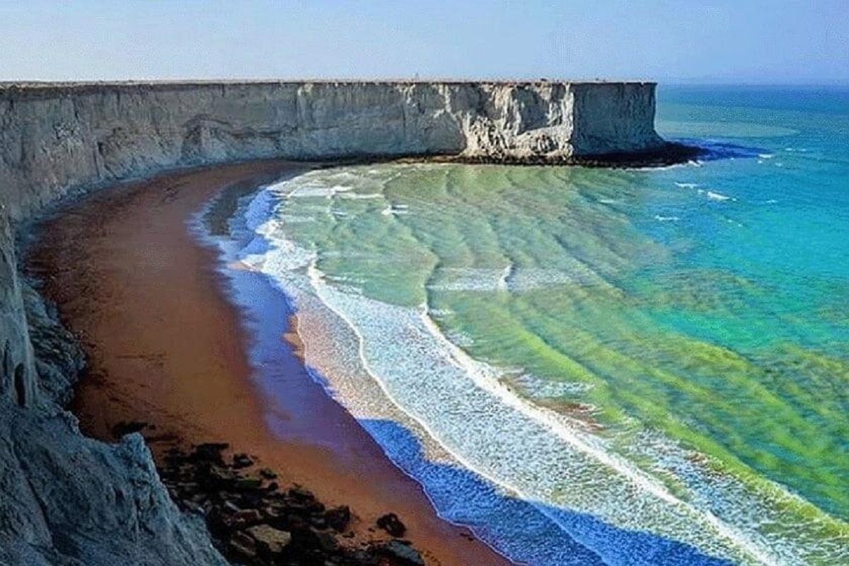 ساحل کمب چابهار ؛ تراس طبیعی رو به دریای عمان (+عکس)