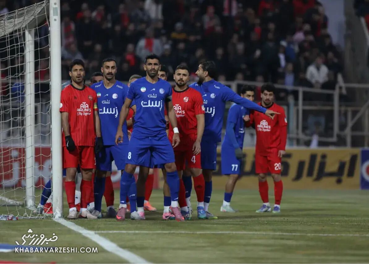 ضربه انضباطی به حریف استقلال