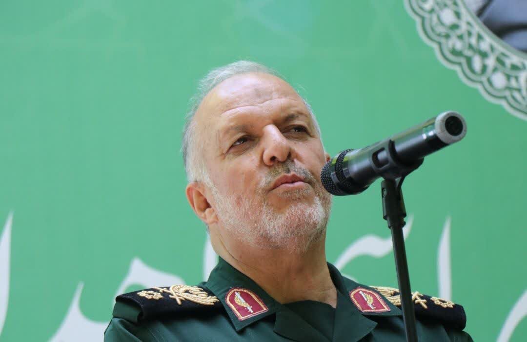 انسجام ملی و هدایت رهبری، عامل اصلی بی‌اثر شدن محاسبات دشمن است