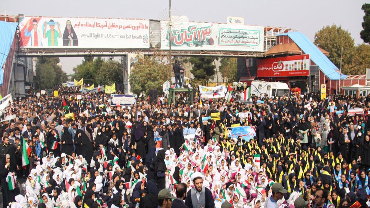 فریاد استکبارستیزی در استان سمنان طنین‌انداز شد