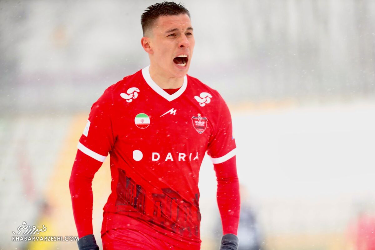 ناگفته‌های سرگیف درباره پرسپولیس؛ دلهره بدی در بازی با سپاهان گرفتم/ پوشیدن پیراهن پرسپولیس مسئولیت بزرگی است