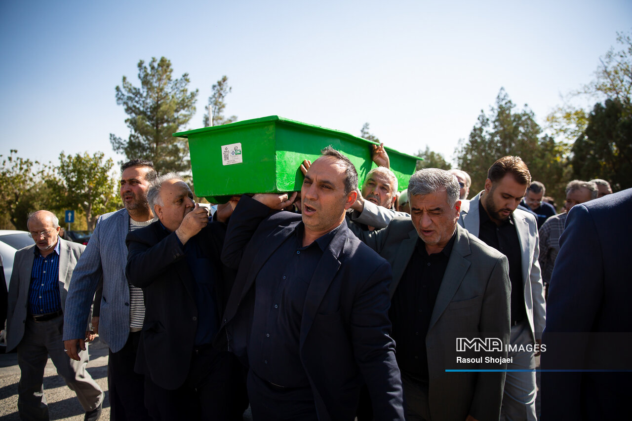 مراسم تشییع عضو سابق شورای اسلامی شهر اصفهان
