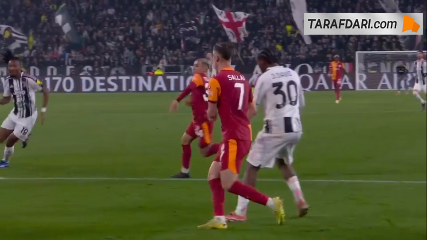 گل مانوئل لوکاتلی به گالاتاسارای از روی نقطه پنالتی (یوونتوس 1-0 گالاتاسارای)