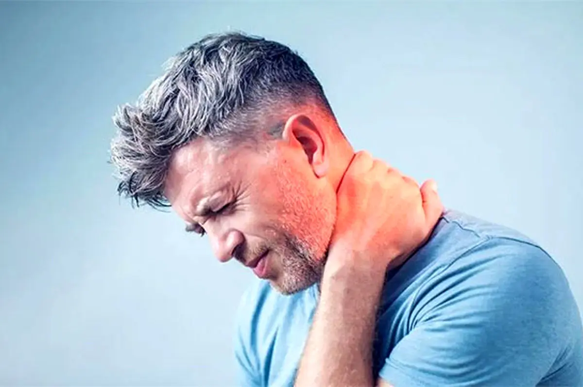 اشتباه‌های روزمره که موجب گردن درد می‌شوند