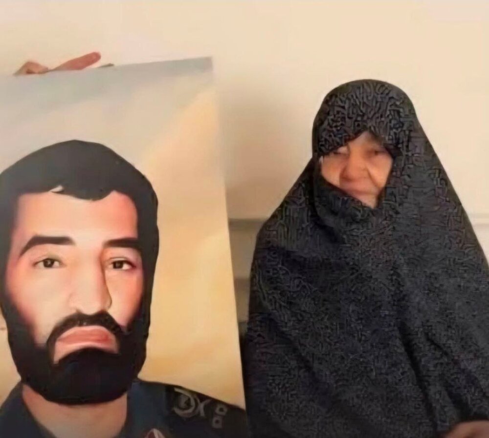 پیام سفارت ایران در لبنان در پی درگذشت مادر حاج «احمد متوسلیان»