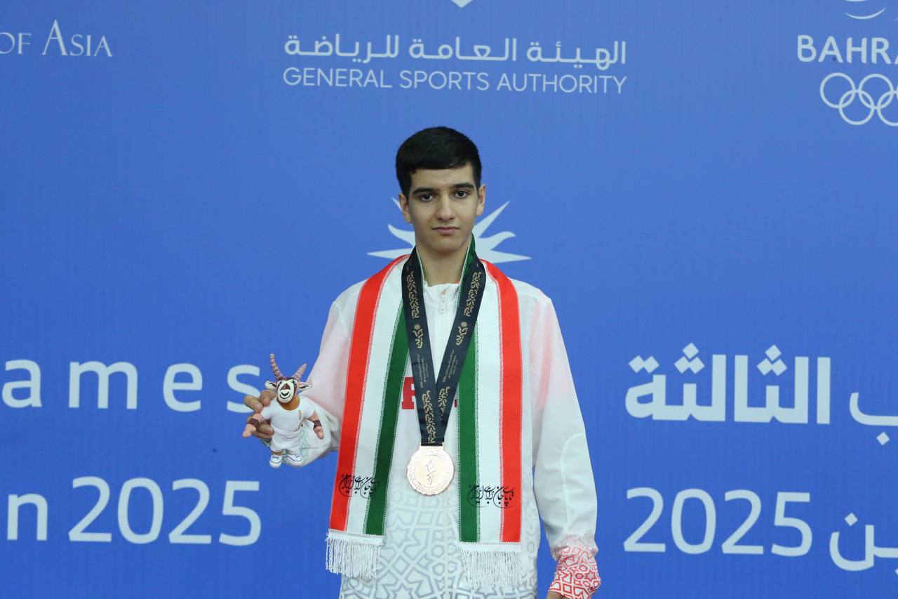 قدم محکم بنیامین فرجی در قهرمانی جهان؛ عبور از سد ایزوکای ژاپنی‌ الاصل