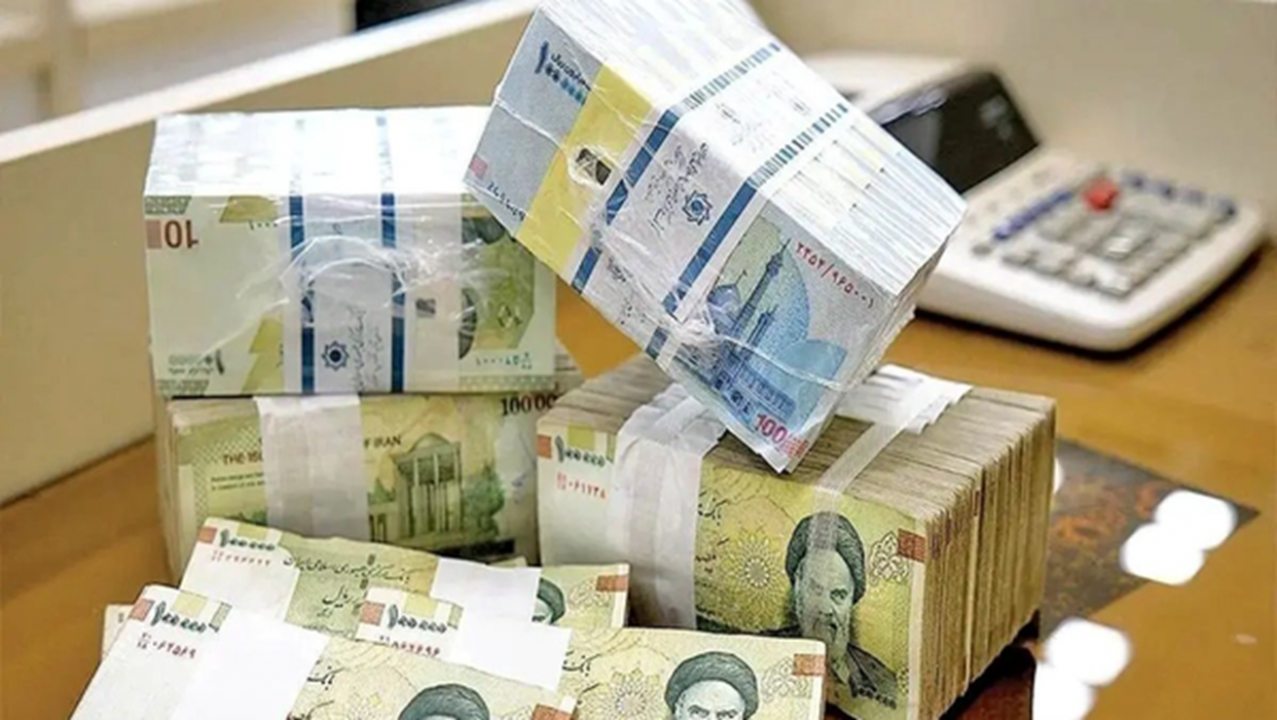 ارزش دلاری نقدینگی کشور در کمترین میزان ۲۰ سال اخیر – ساناپرس