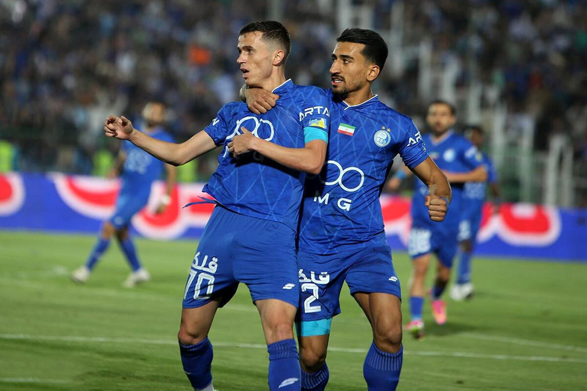 یاسر آسانی، بادکنک قرمز را ترکاند