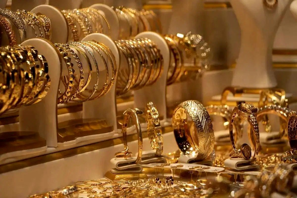 قیمت طلا و سکه ۱۱ آبان‌ماه ۱۴۰۴؛  طلا و سکه از نقطه اوج گذشت