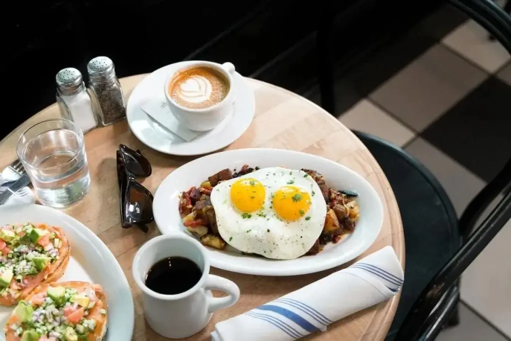 بدترین ترکیب‌های غذایی که رژیم سالم شما را بی‌اثر می‌کند