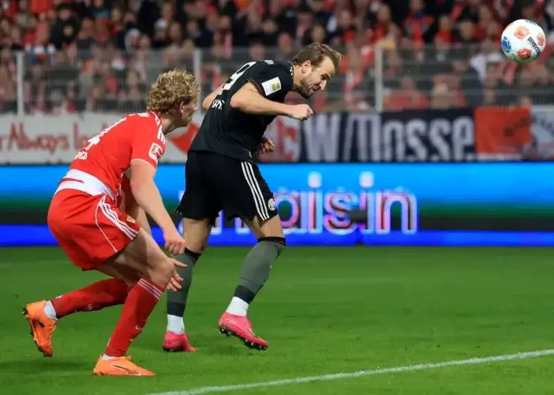 تساوی ۲-۲ یونیون برلین مقابل بایرن؛ ترمز شاگردان کمپانی در برلین کشیده شد