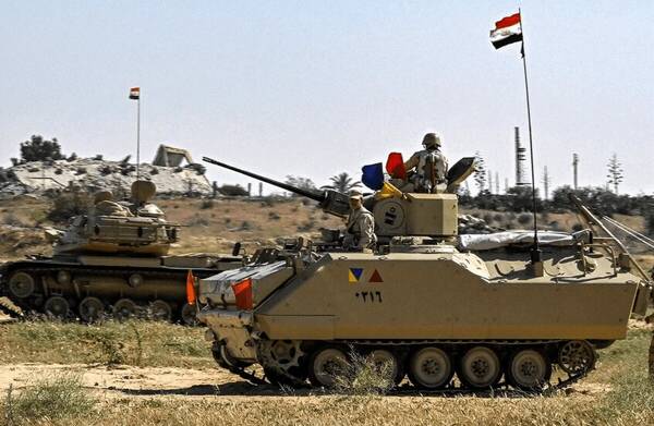 روزنامه عبری: اسرائیل از حضور نیروهای مصری در سینا ناراضی است