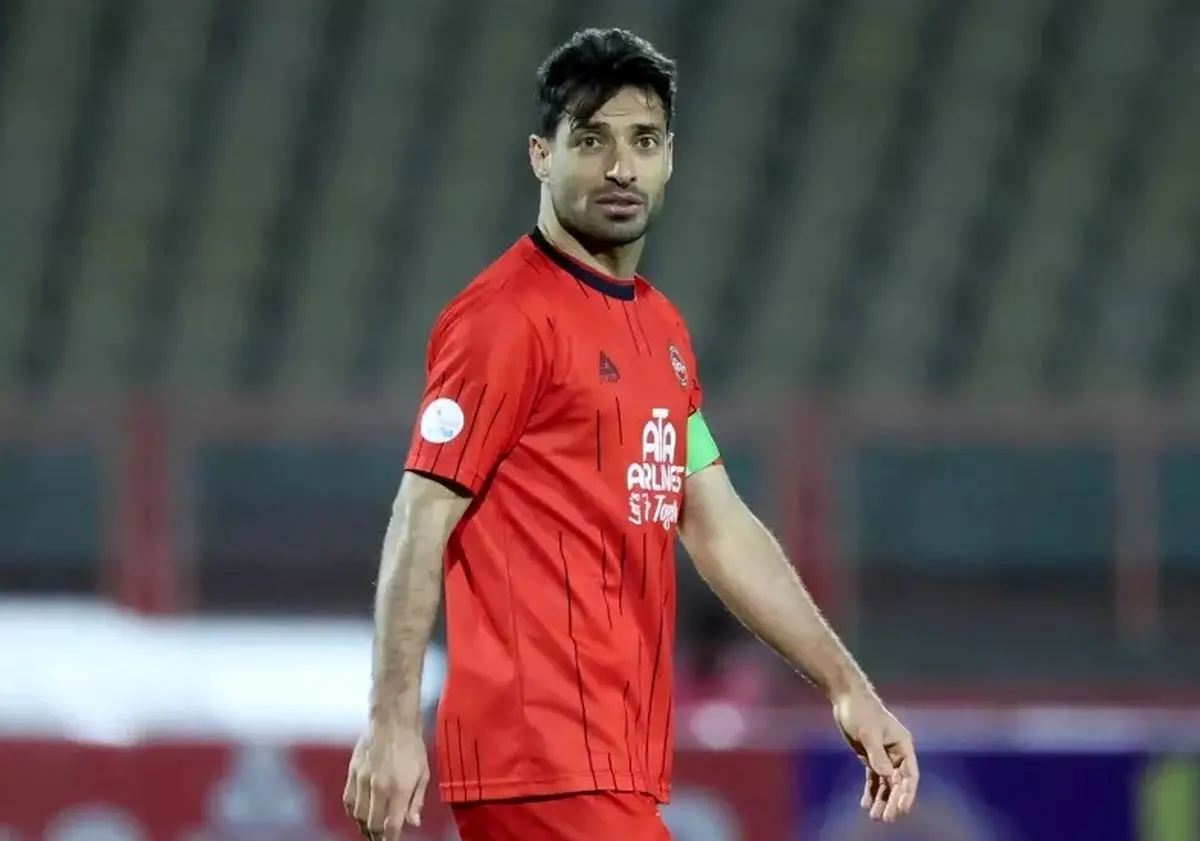 خلیل‌زاده: دستم به شلوارم می‌خورد، باید اجازه بگیرم؟