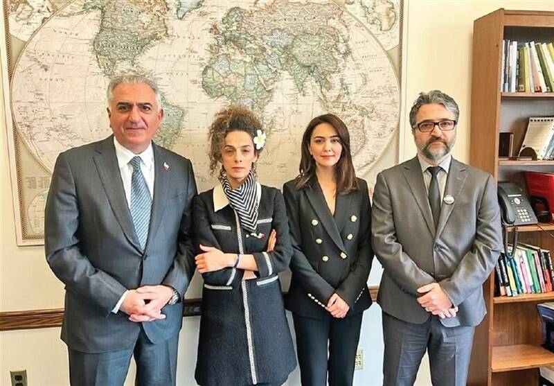 اعتراف یک برانداز: اپوزیسیون خارج‌نشین نماینده ملت ایران نیست!