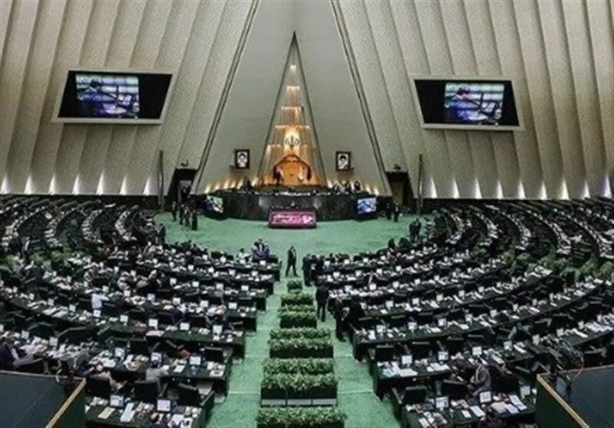 جلسات مجلس در روز یکشنبه دو شیفته شد