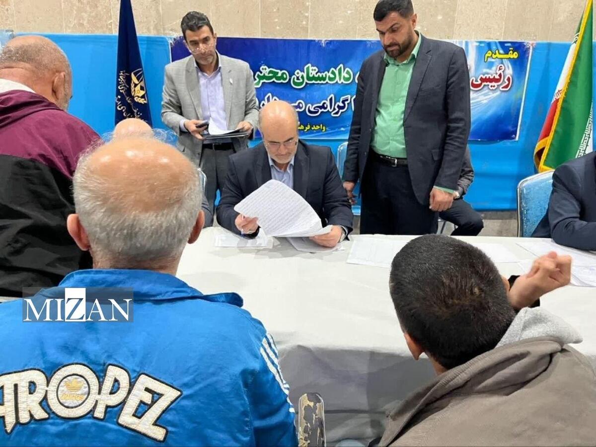 بازدید مسئولان قضایی استان همدان از زندان مرکزی/ آزادی ۱۵۰ زندانی با اعطای ارفاقات قانونی