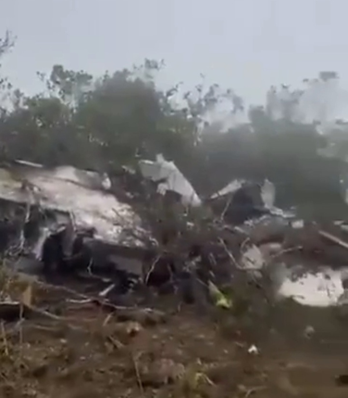 فیلم | سقوط هواپیما در مرز کلمبیا و ونزوئلا؛ همه سرنشینان کشته شدند